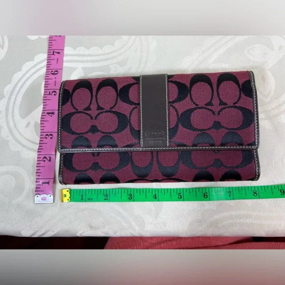 2005: Coach Set in VGUC - Picture 13 of 14